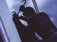 В Калифорнии вор несколько недель подряд залезал в чужой дом и ни разу ничего не украл. Причина довольно смешная